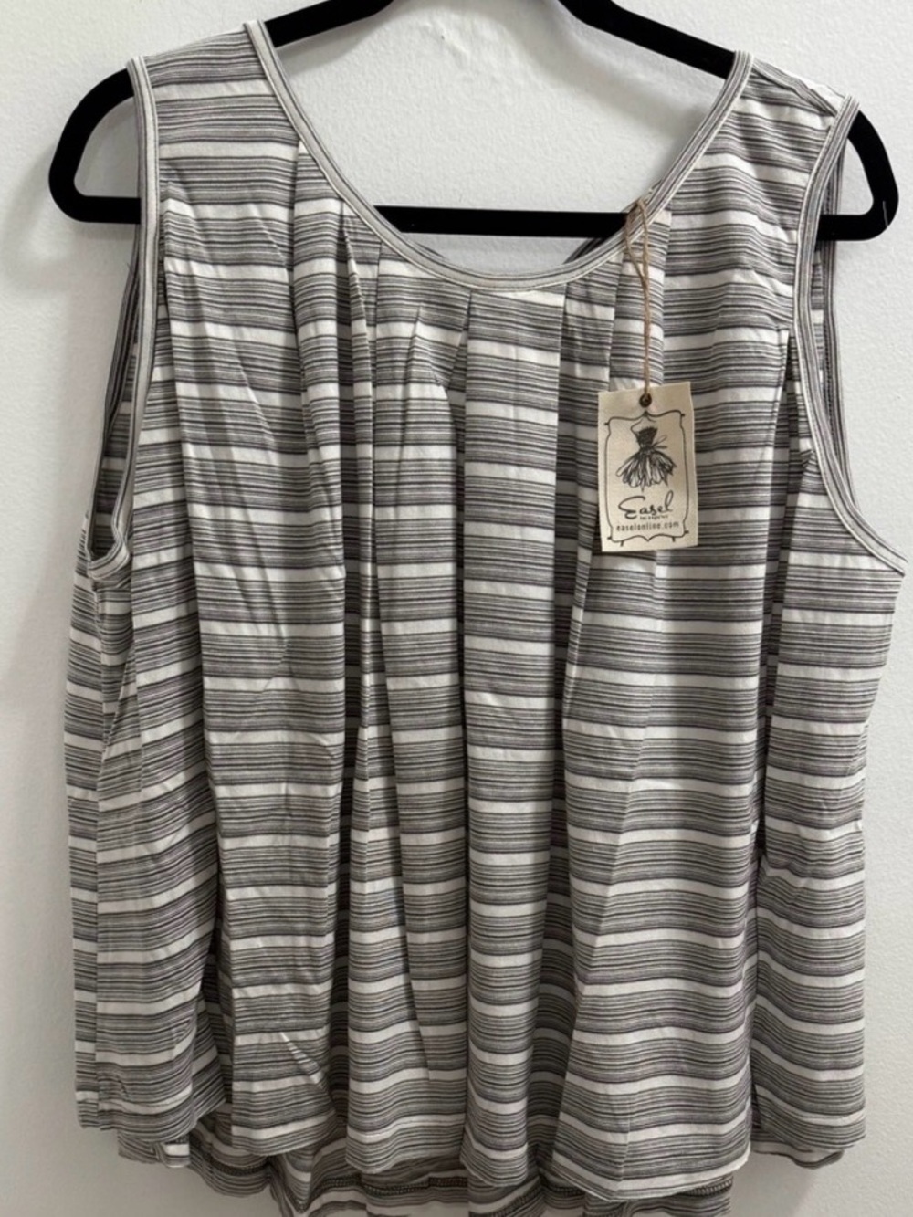easel Gray & White Striped Tie-Back Tank Top